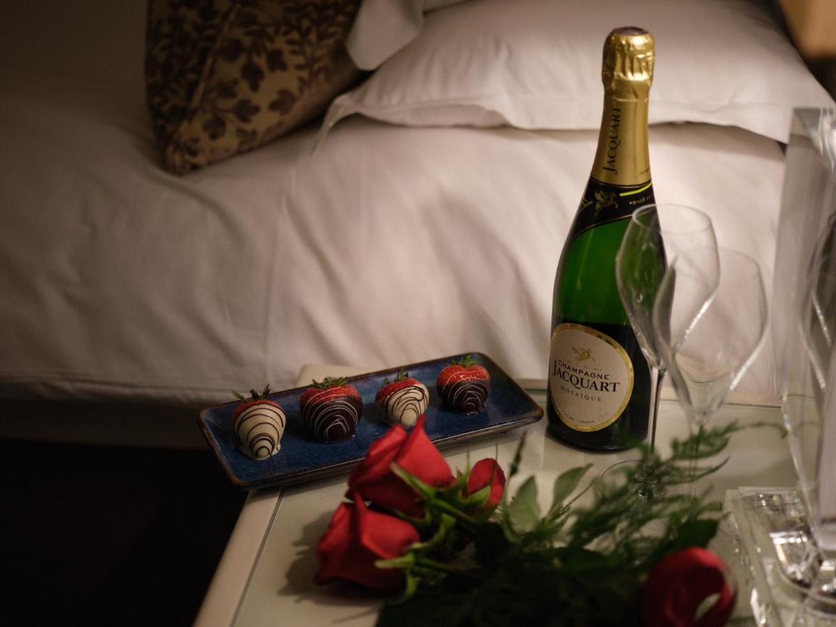 The By The Sloane Club Apartment