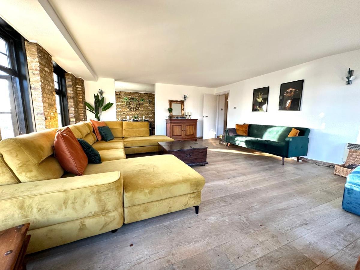 Deluxe Penthouse Riverside View 2 Bedroom Flat With Lift - Old Industrial Factory Warehouse Londra