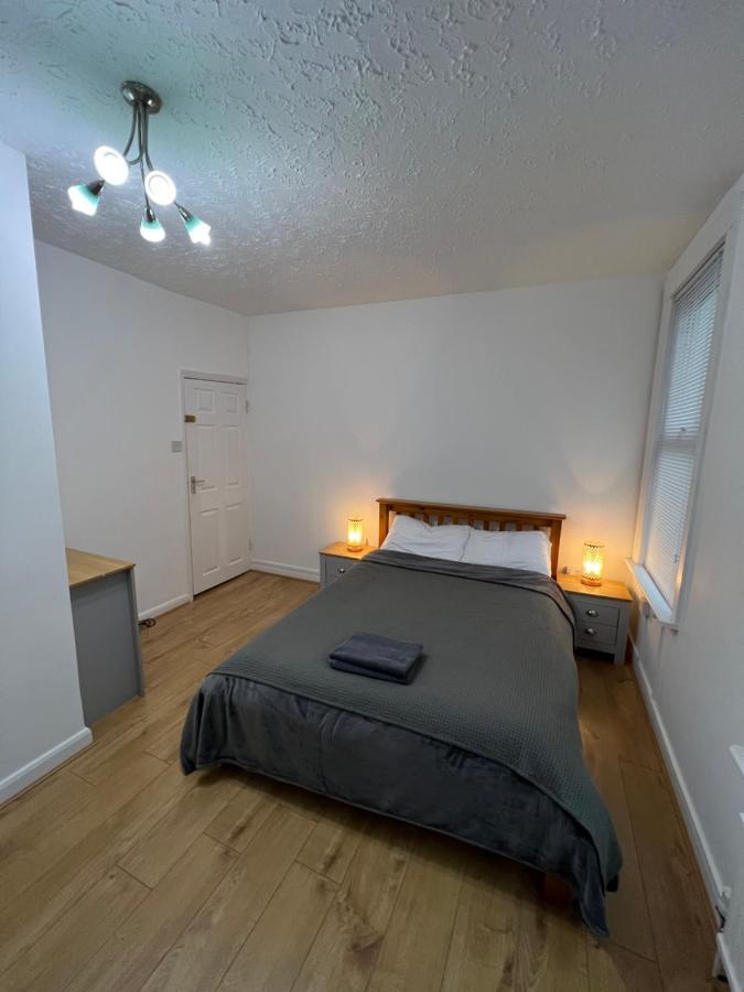 Gjestgiverier Private In Victorian House, Forest Hill, *