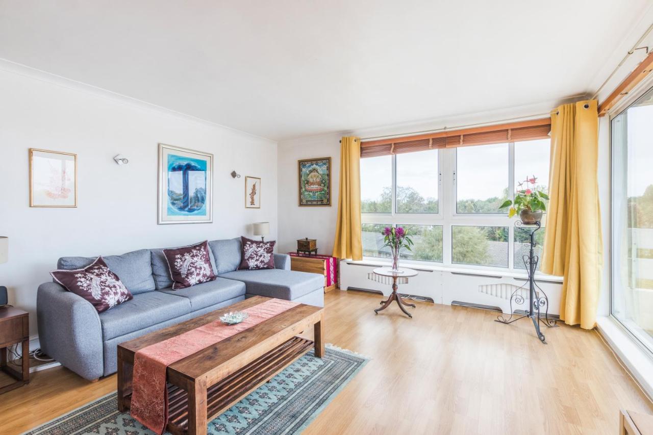 Bright 1bed Putney Apt With Leafy Views Lejlighed