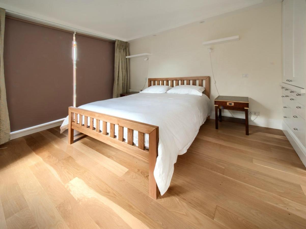 Serene Townhouse With Parking Hébergement de vacances *