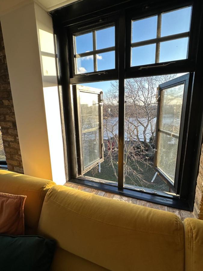 Deluxe Penthouse Riverside View 2 Bedroom Flat With Lift - Old Industrial Factory Warehouse Appartamento Londra
