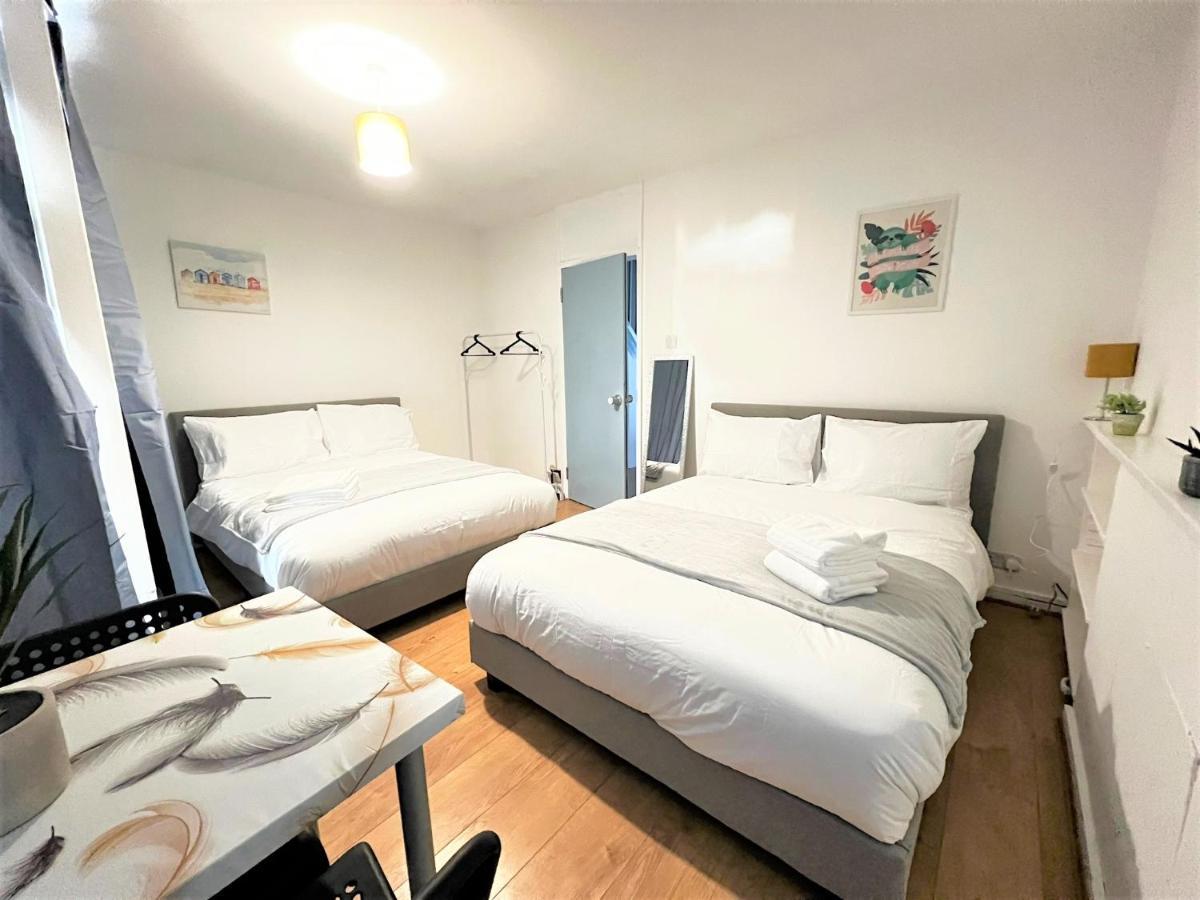 Stepney 17 Double Bedrooms *
