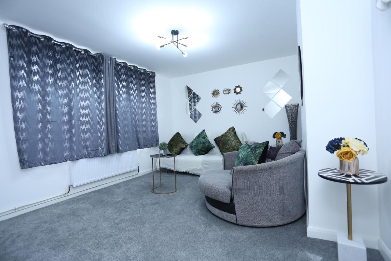 Appartamento Abbeywood Station House *