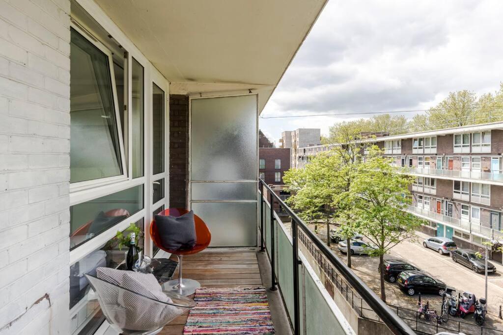 The Clarence, Central W/ Wifi Apartment *