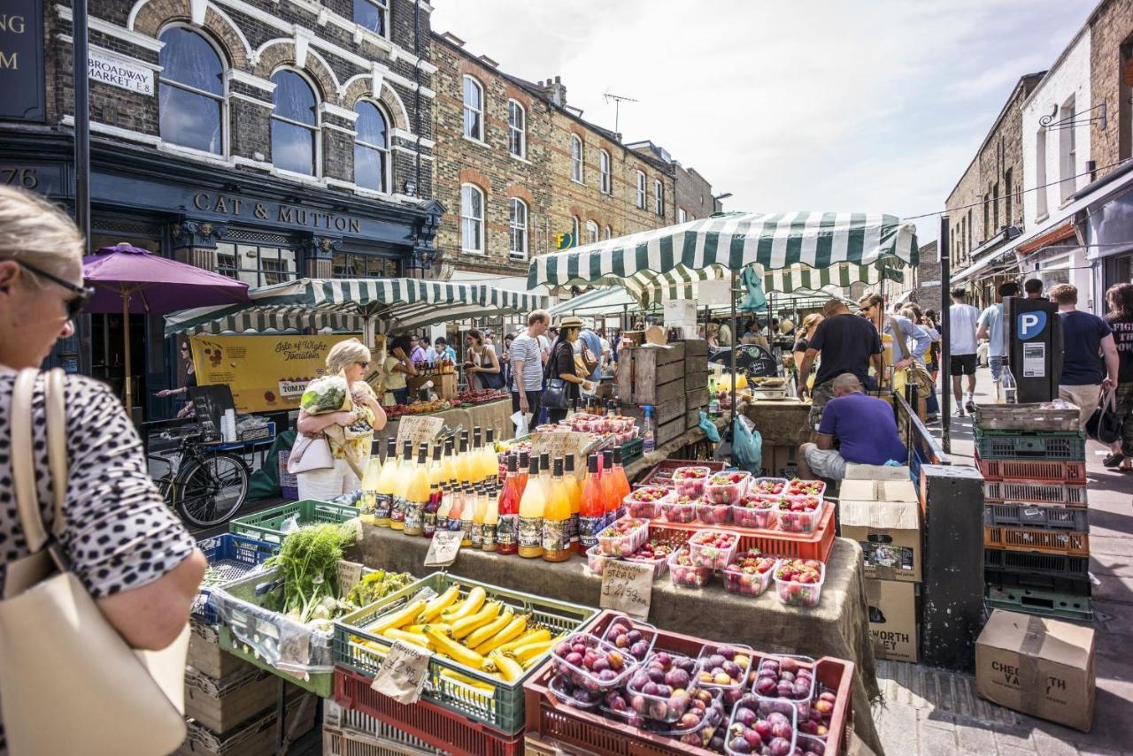 At The Heart Of Broadway Market Lägenhet