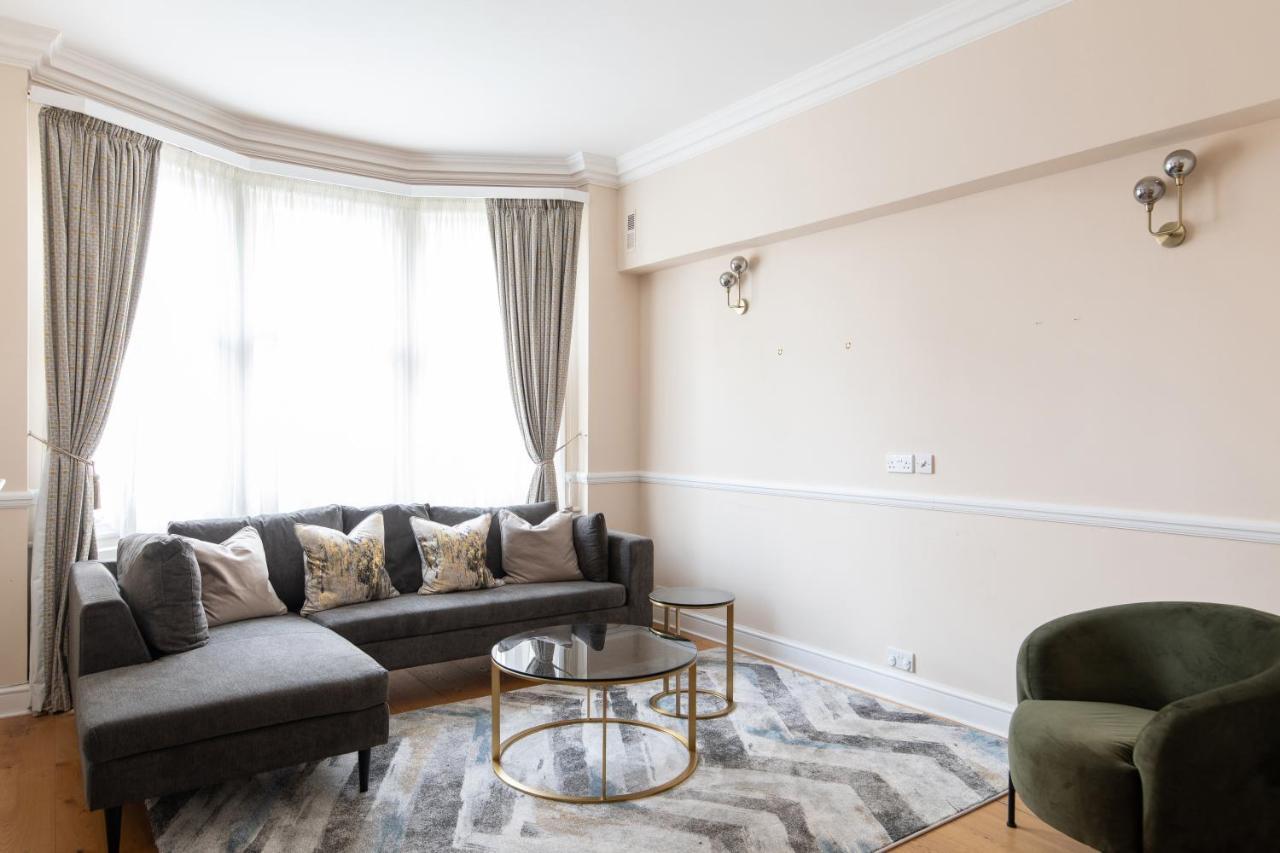 Super Central! Mayfair Family Flat Sleeps 6 Appartement Londen