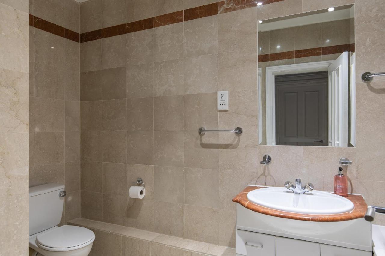 Appartement Super Central! Mayfair Family Flat Sleeps 6 Londen
