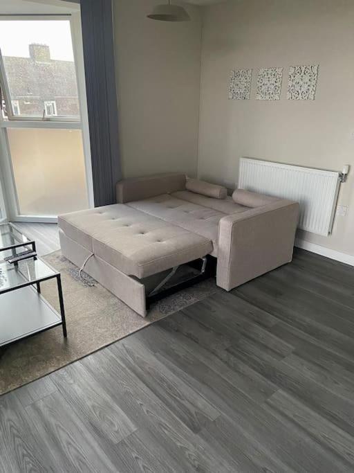 Appartement Modern 1-bedroom Close To City Airport *