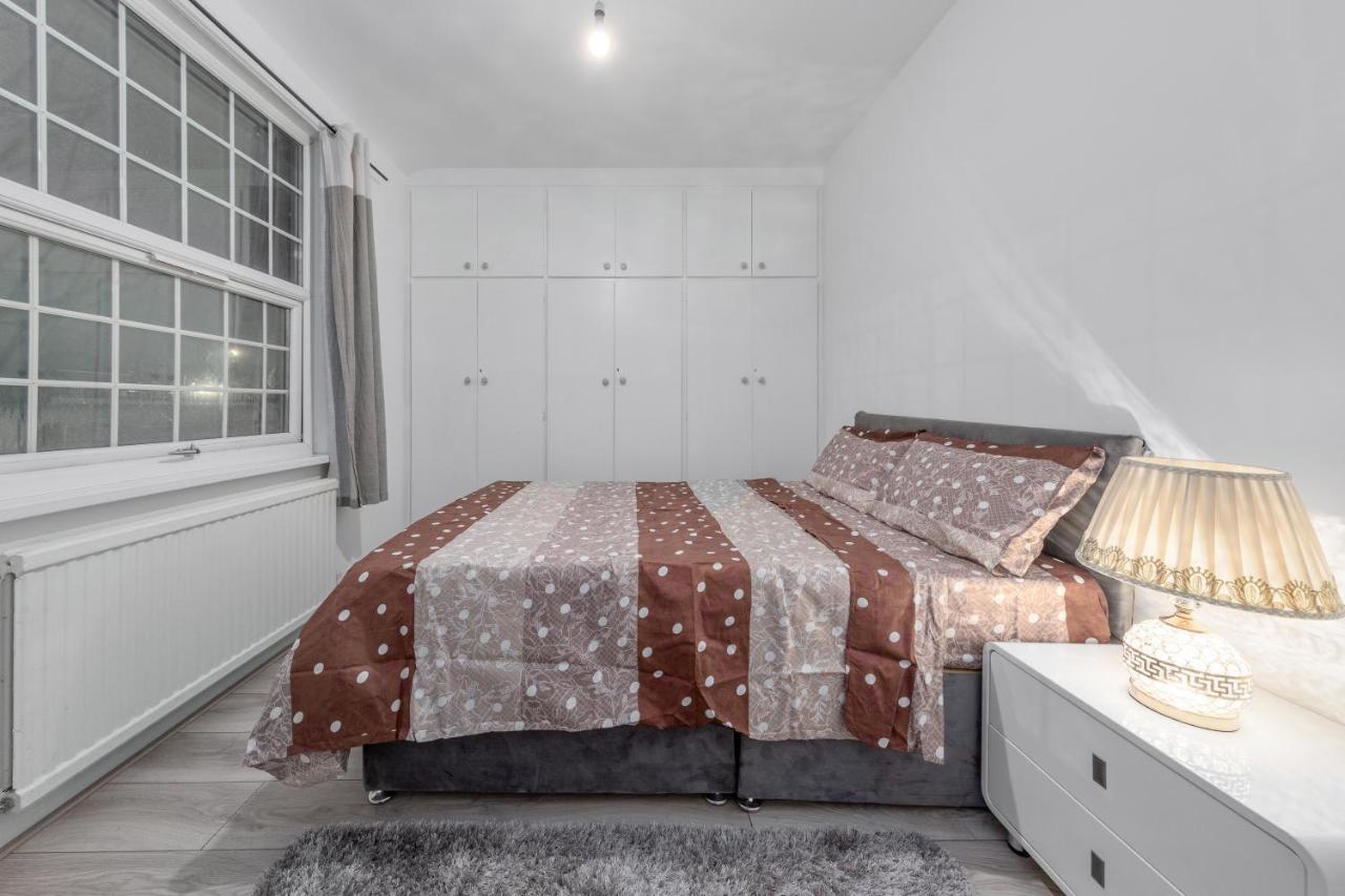 Spacious And Stylish - East Acton Leilighet London