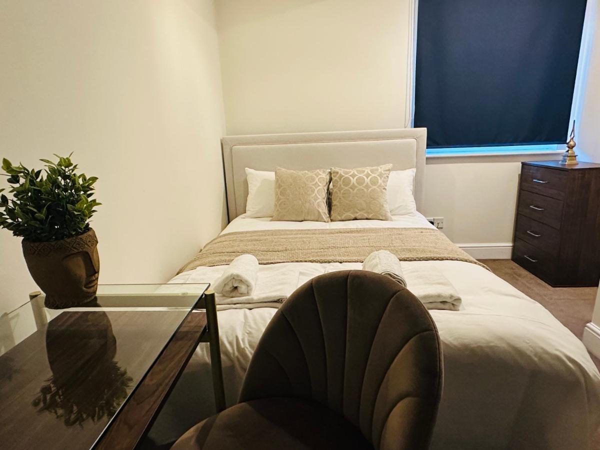Appartement The Wimbledon Haven - Free Parking Londen