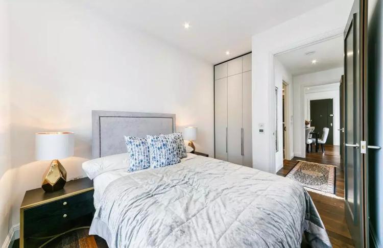 Luxury In Apartment *