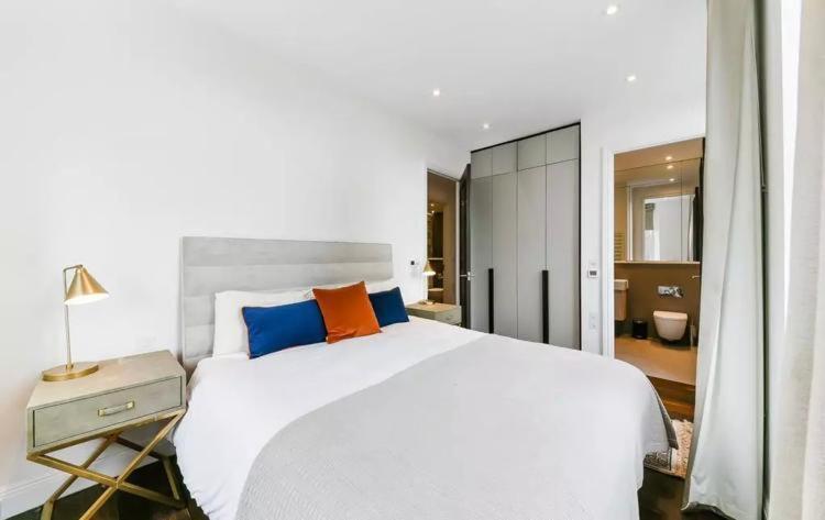 Luxury In * London