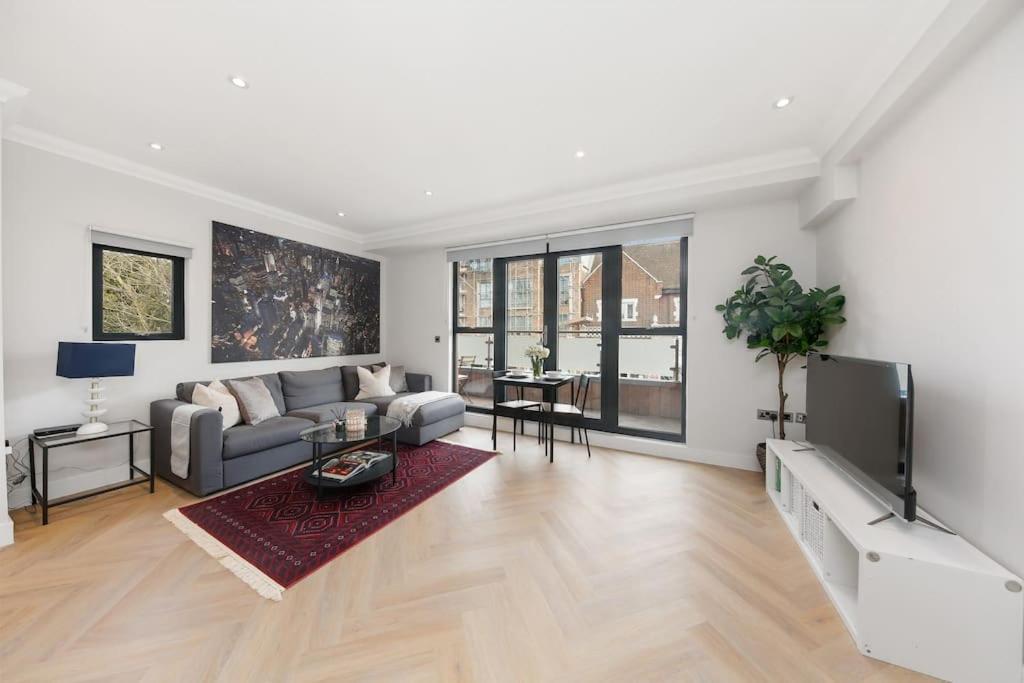 Pleasing 2bed Flat 10min To Wimbledon Tennis Court Apartment London