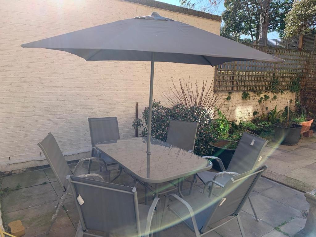 A Stunning 3 Bedroom House London