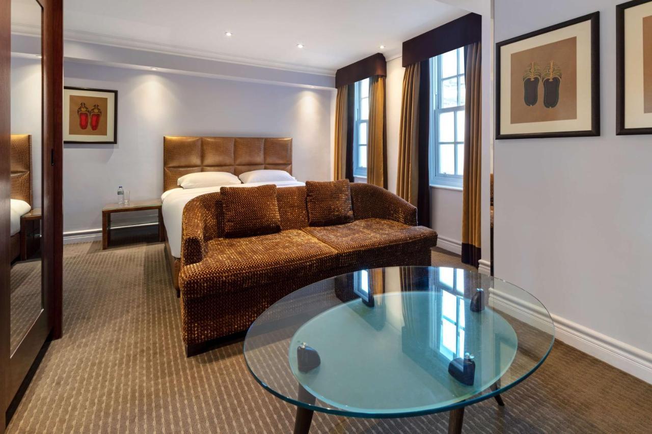 Radisson Blu Edwardian Berkshire Hotel, Hotel 4*