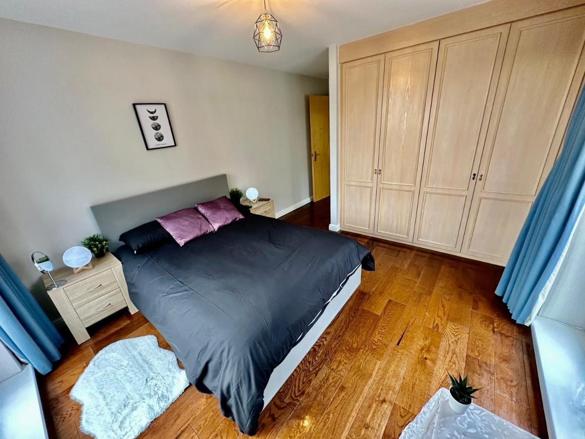 Apartment O2 Arena Luxury Flat Sleeps 6 With Parking