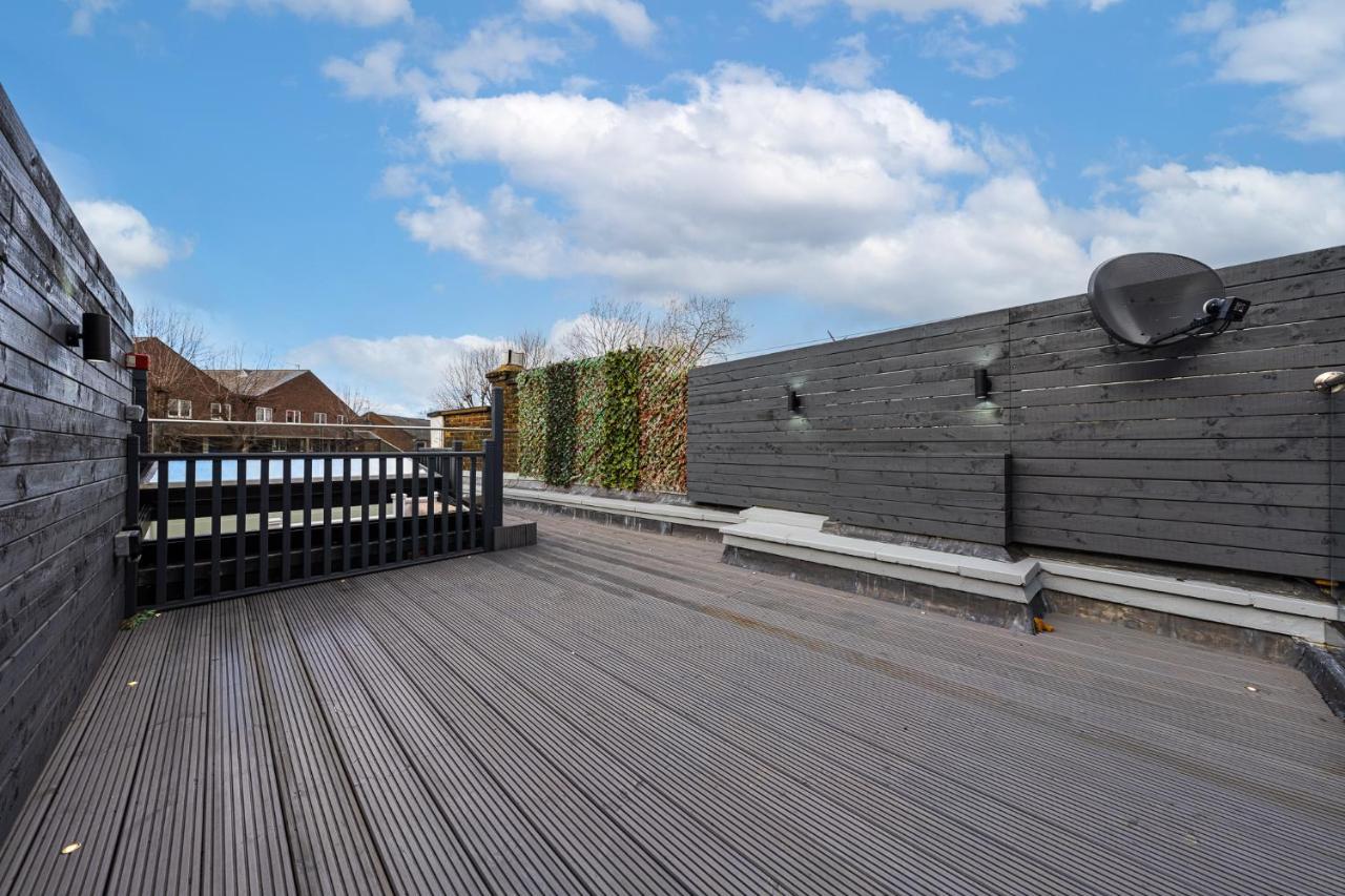 Feriehus Brand New Luxury House - Sleeps 8 *