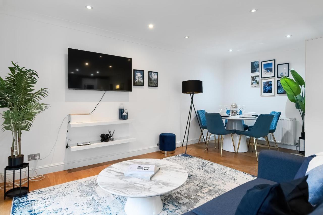 Chic 3 Bed Near Bridge With Balcony Lejlighed London