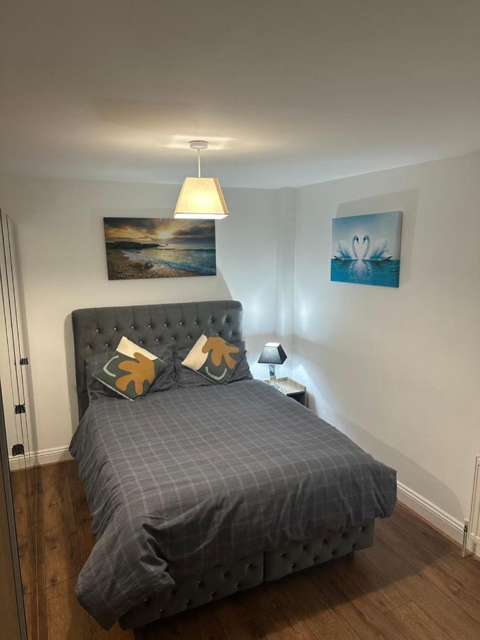 Beautiful Street Dream Ground Floor One Bedroom Apartment