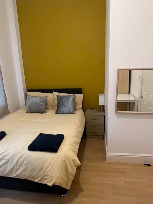 Lägenhet 001- Lovely 3-bedroom Very Close To Oxford Street