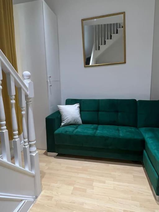 Lägenhet 001- Lovely 3-bedroom Very Close To Oxford Street *