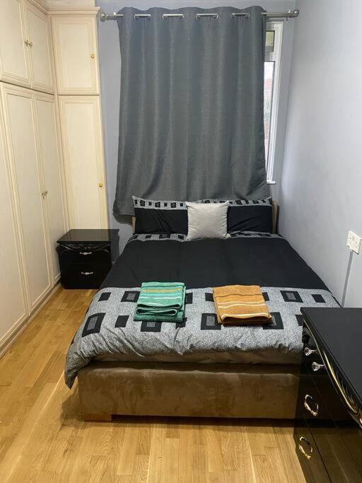 019- Premium Location Bayswater 2 Leilighet *
