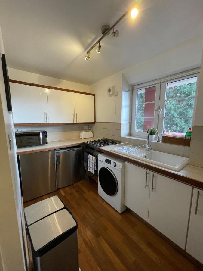 Spacious Flat Opposite The Oval Appartamento
