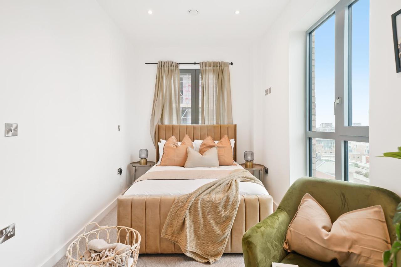 Luxury Penthouse With Enviable Views London