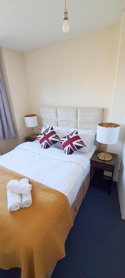 Flat 21 * London