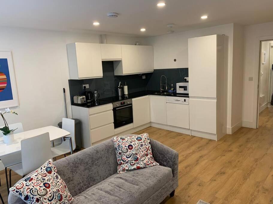 Apartment S-w-4