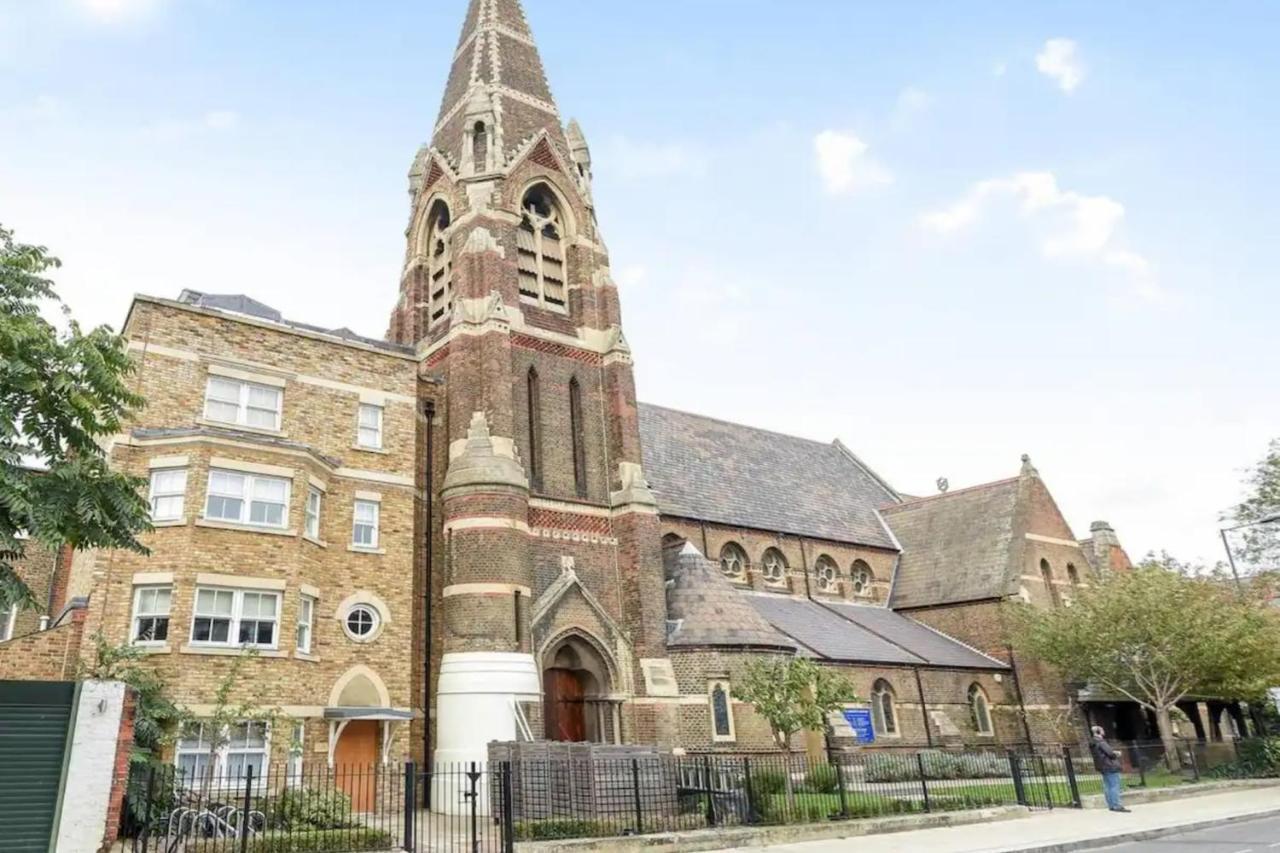 Modern Luxury Apartment, Sleeps Five, Barons Court Apartment *