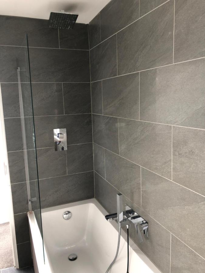 Great 4 Bedroom In Tooting * London