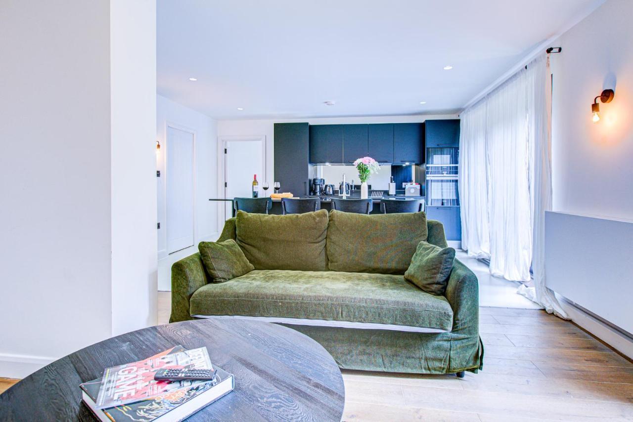 Beautiful 3-bedroom House Just Minutes From Queen's Park Tube *
