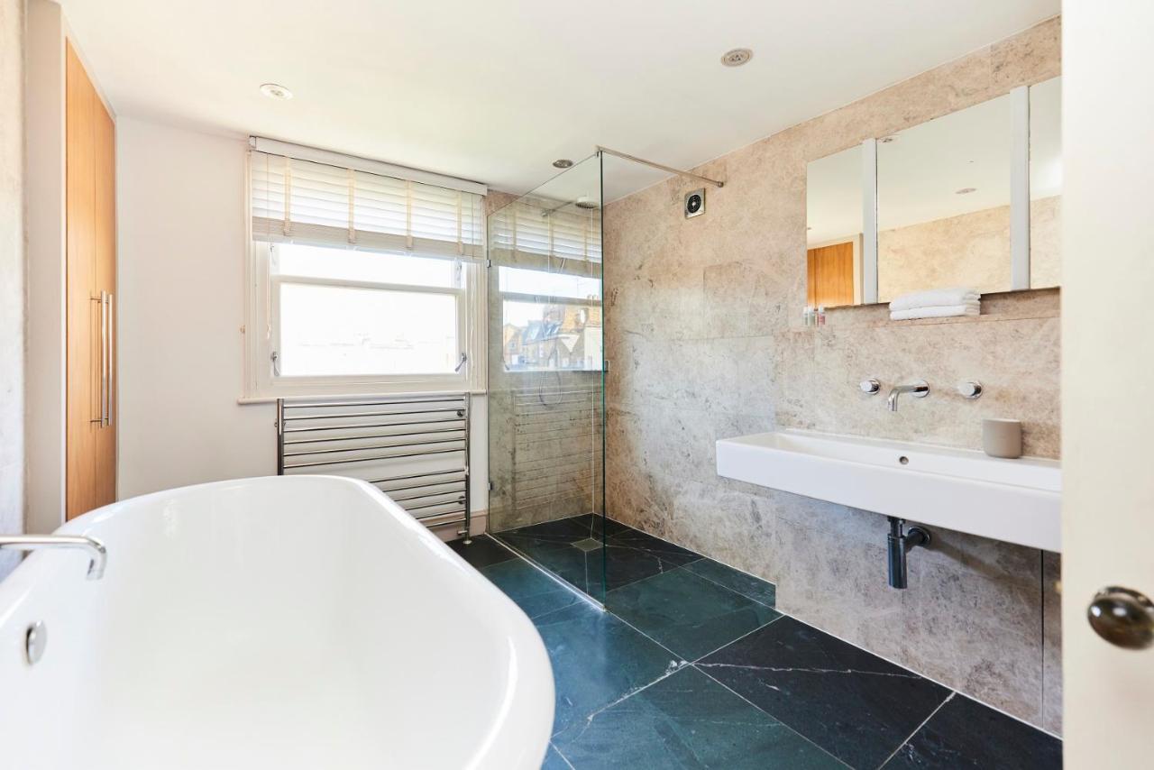 The Walterton Sanctuary - Bright 3bdr Flat Londra