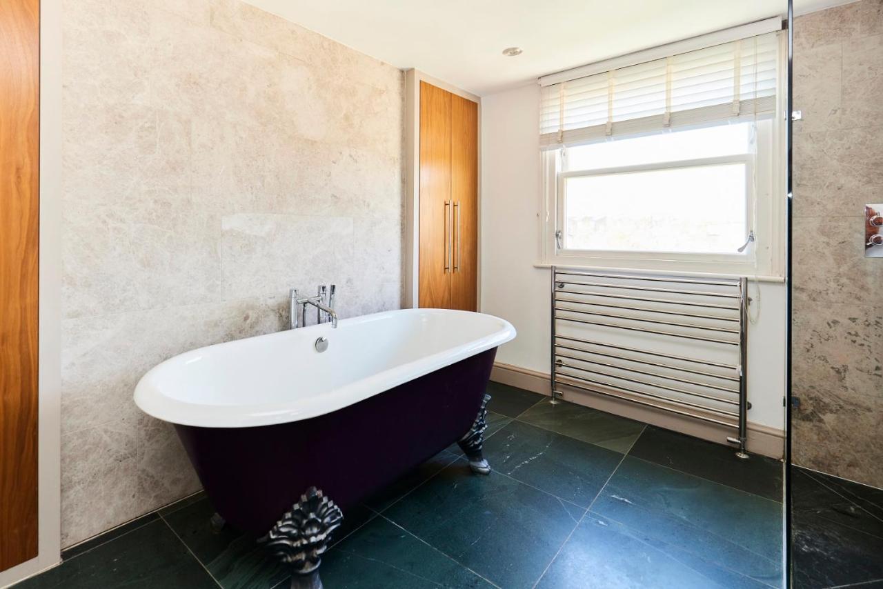 The Walterton Sanctuary - Bright 3bdr Flat Lejlighed London