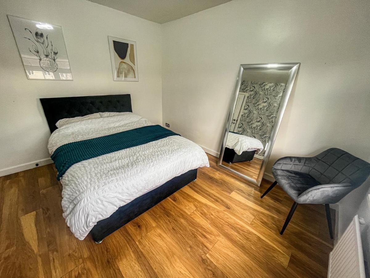 Swanky Townhouse In The Heart Of East Feriehus London