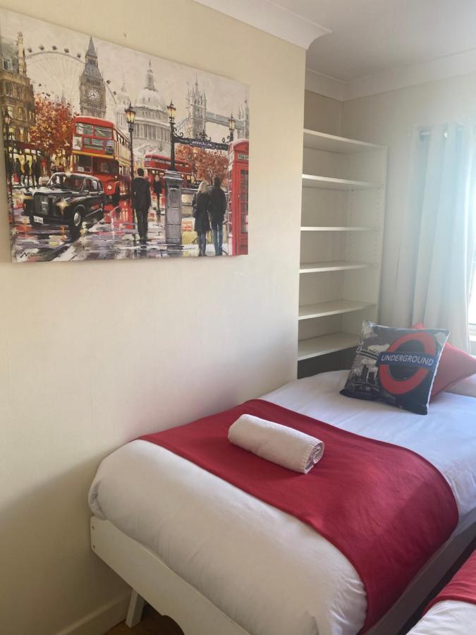 Brenda's -elephant & Castle
