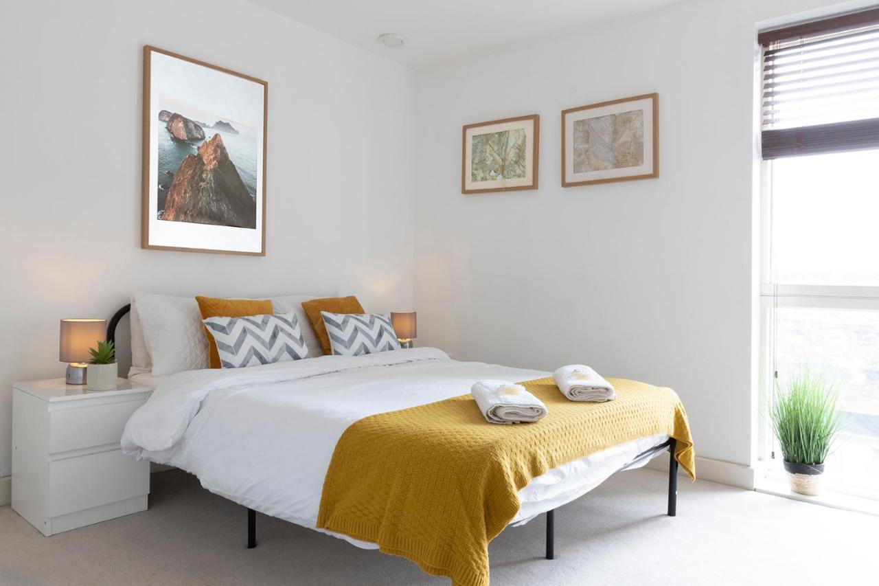 Spacious 2 Bed In Location Apartment