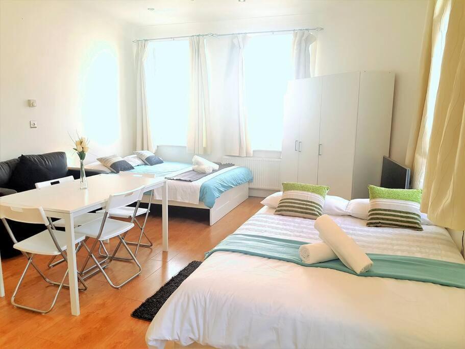 Excellent Flat In Apartment *