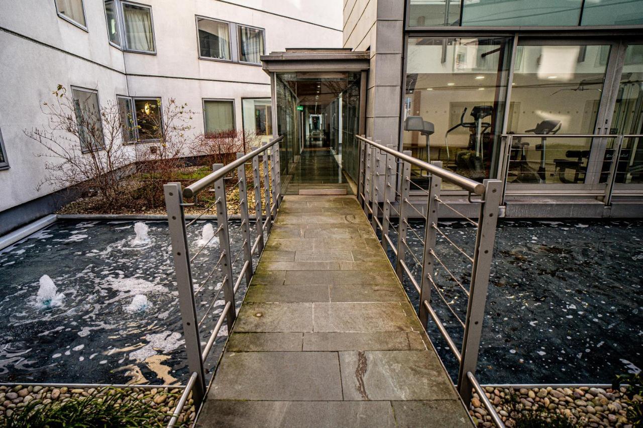 Friendship House Vandrerhjem *