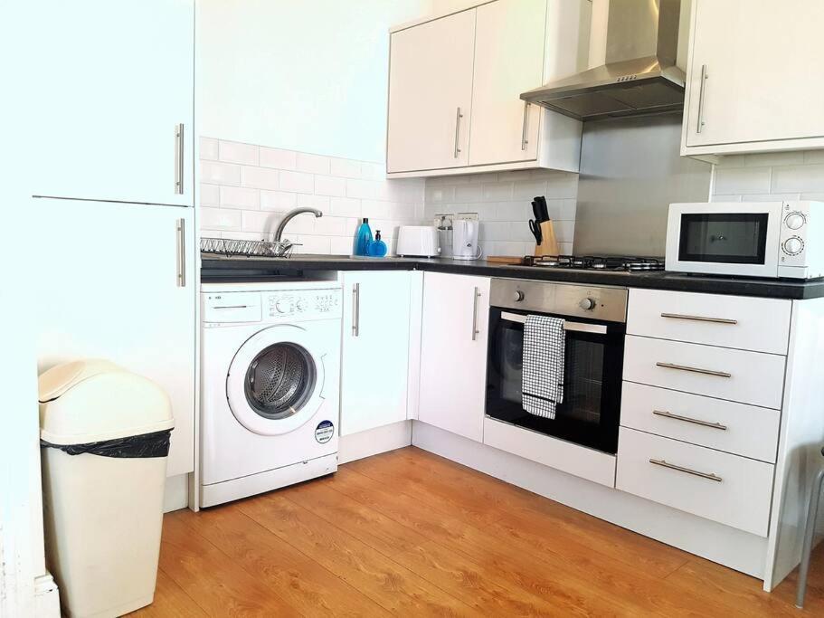 Apartment Excellent Flat In London