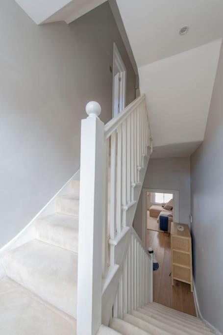 Chelsea Stunning Two Bedroom Townhouse With Airconditioning Appartement