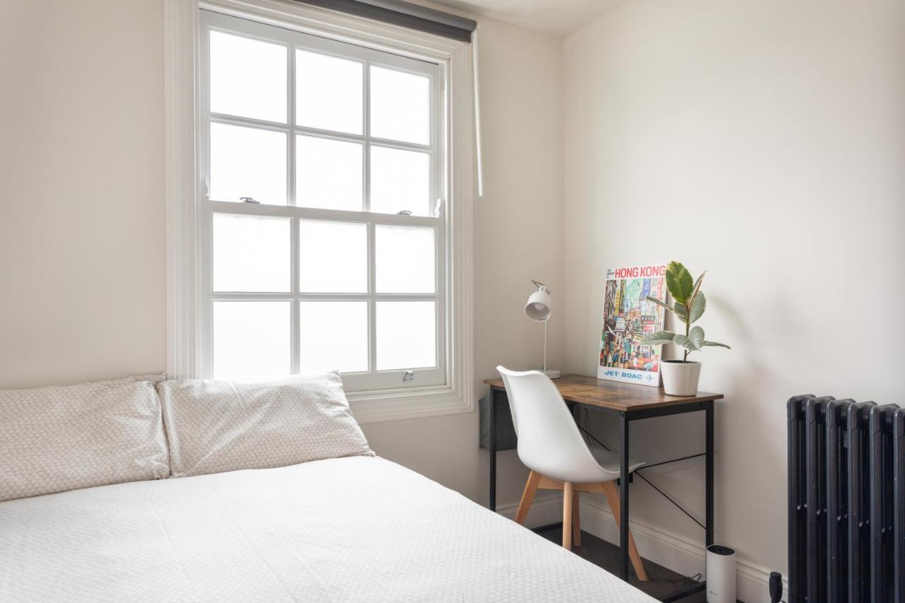 Stunning Townhouse With Large Roof Terrace Appartement