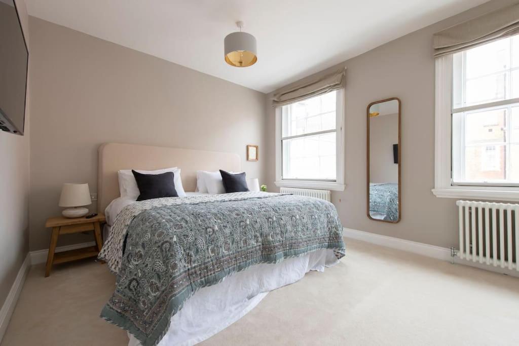 Chelsea Stunning Two Bedroom Townhouse With Airconditioning Appartement *