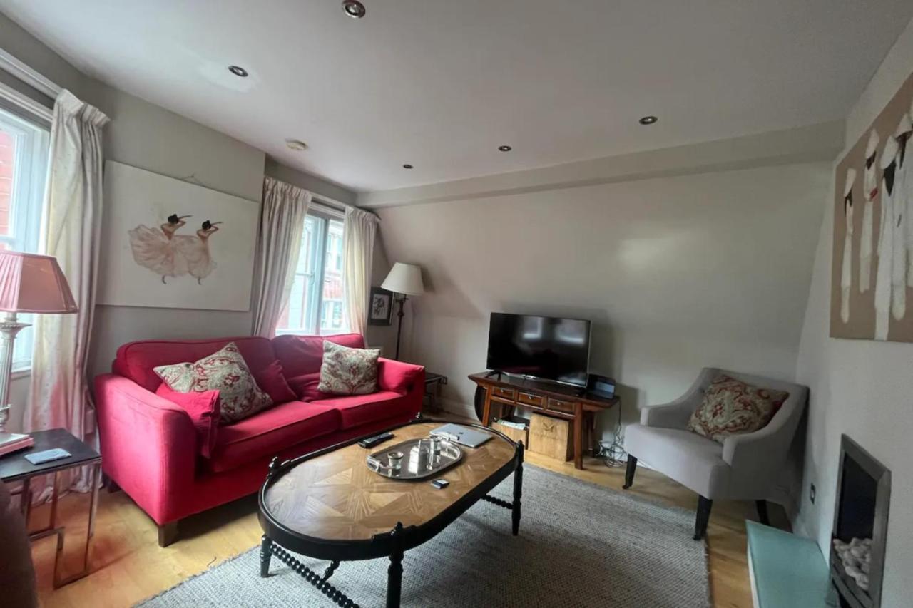 Modern Floor 2bd Flat - Kensington *