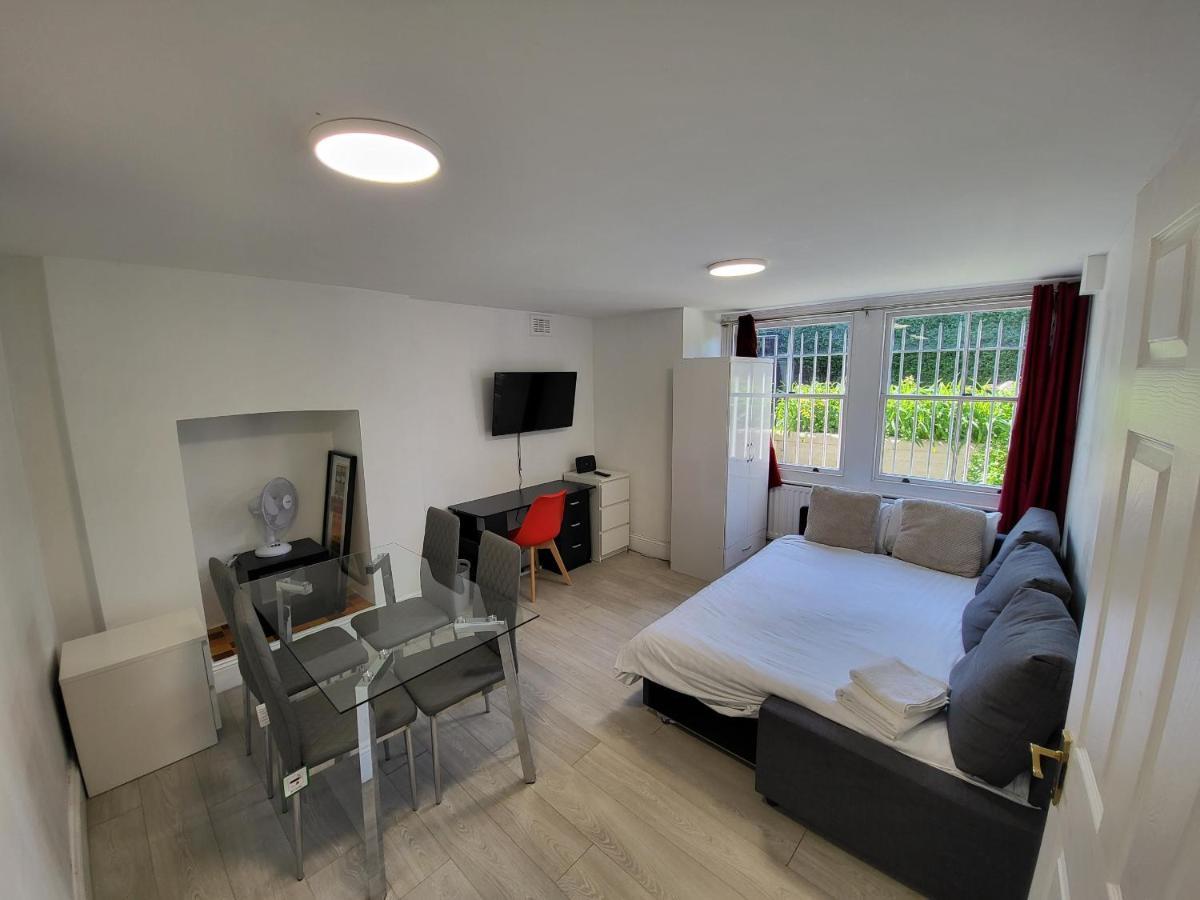 Cosy By Clapham South Underground! Appartement Londen