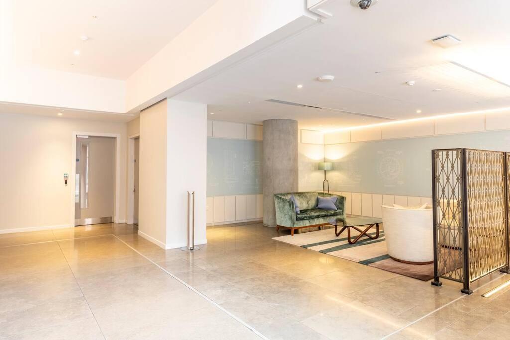 Lejlighed Luxury 2 Bedroom Flat