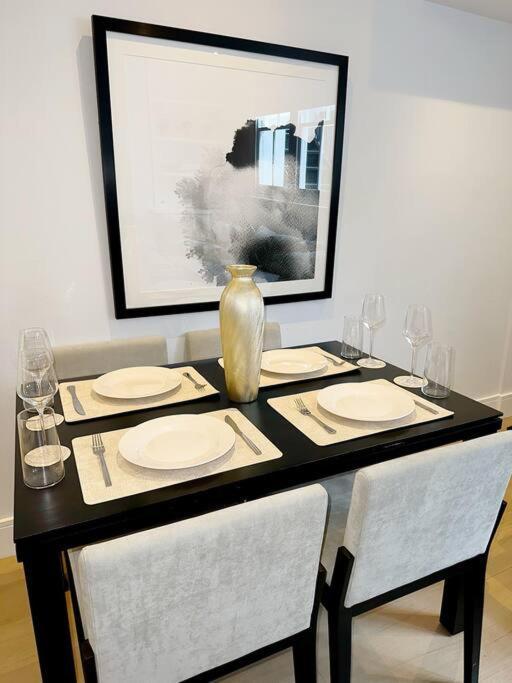 Londwell, Luxe And Leaves, Chelsea Flat With Private Garden Appartement