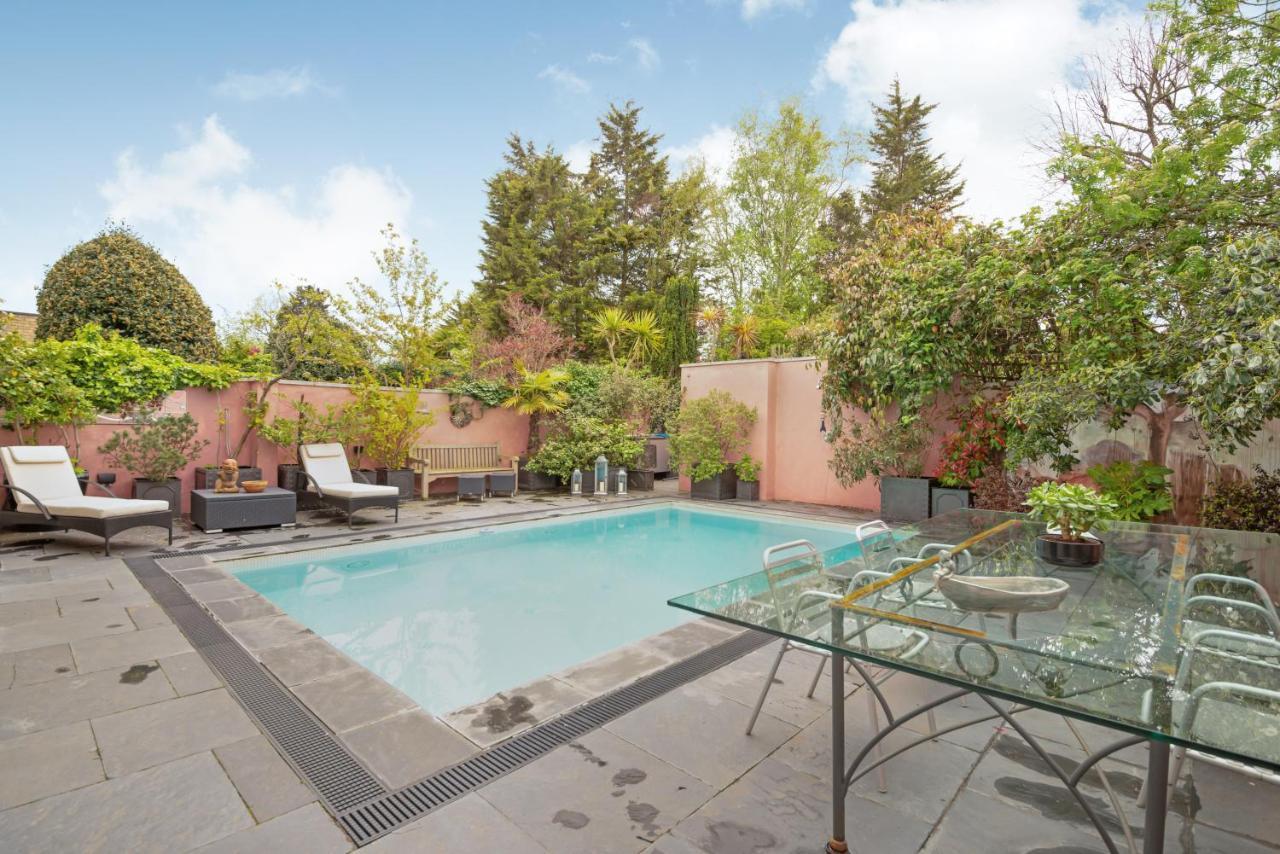 Studio For 3 With A Private Balcony In A Cubic House With Outside Pool Séjour chez l'habitant *